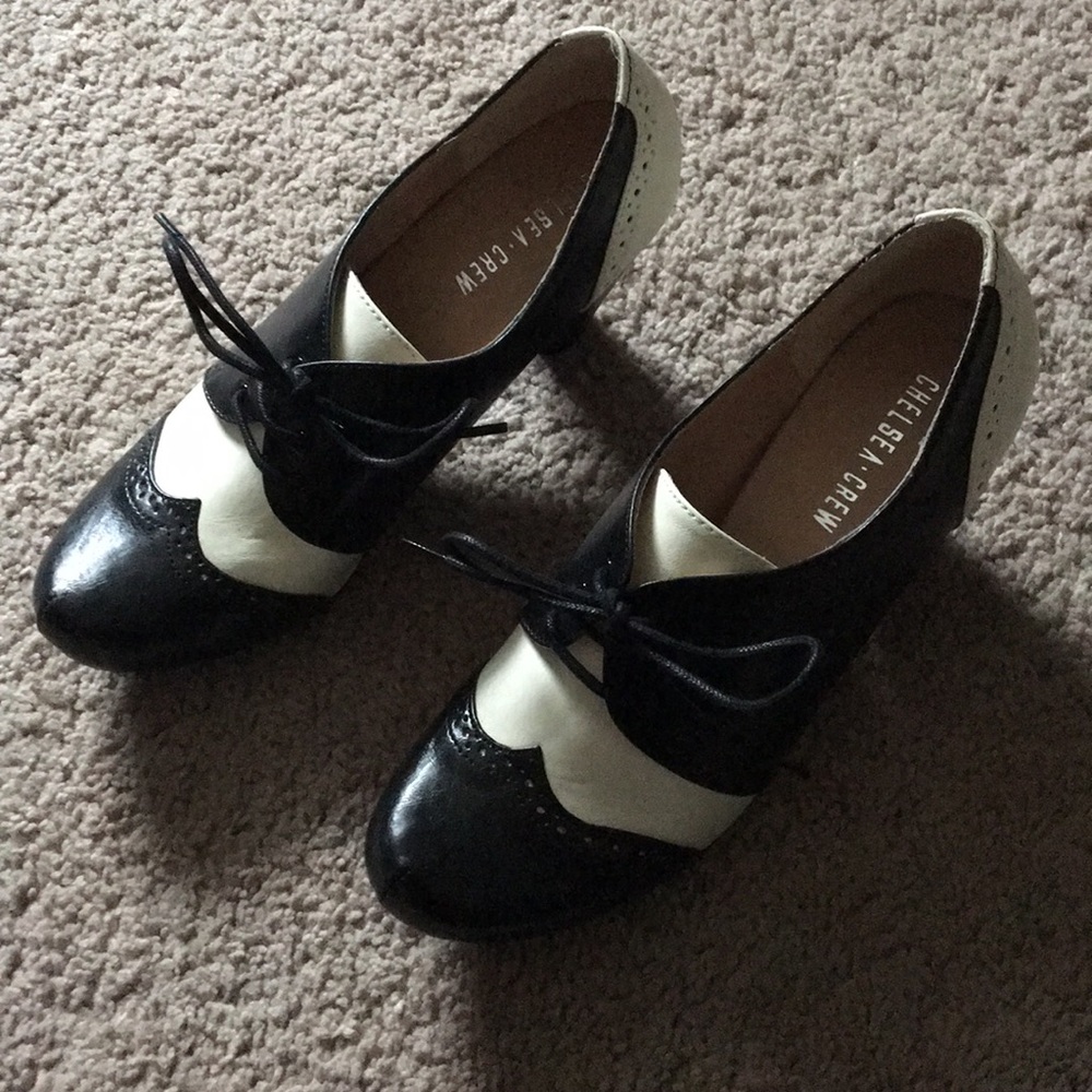 Chelsea Crew oxford saddle pumps
